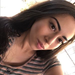 Meet your Posher, Melissa